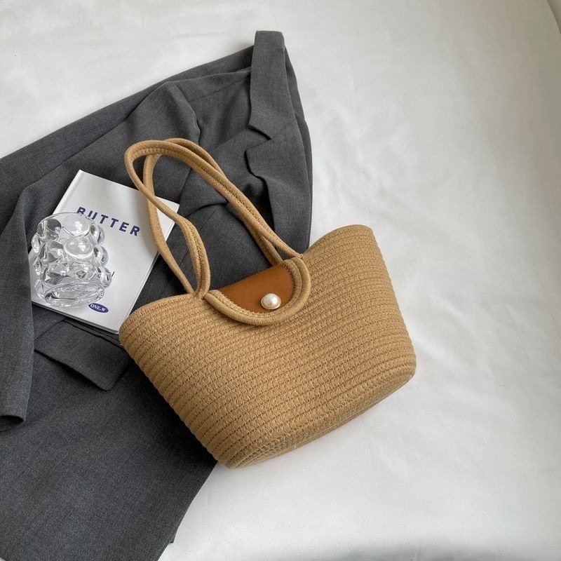 리본이 없는 커피색