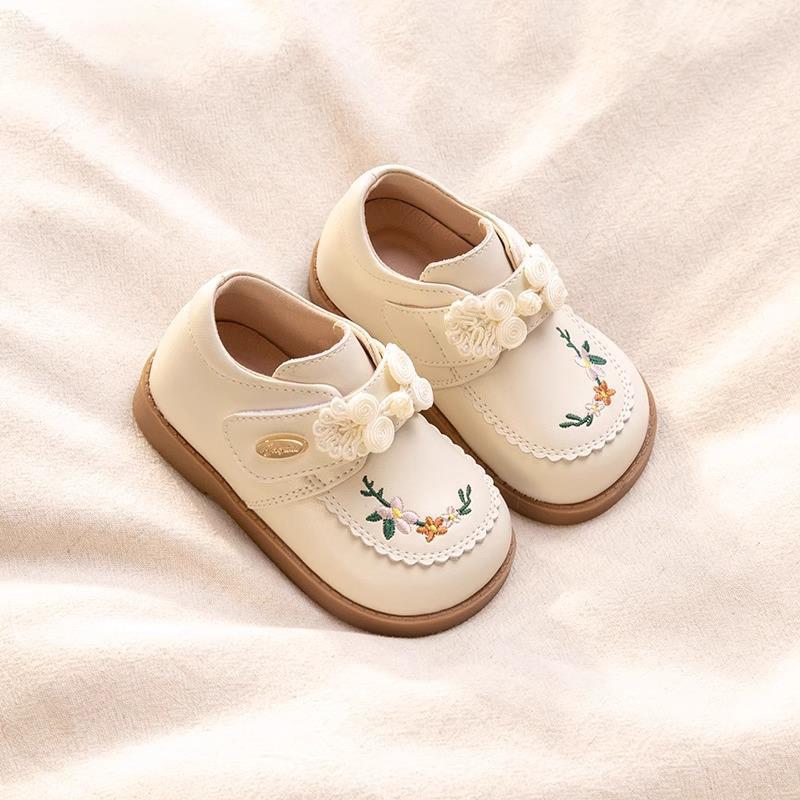 女の赤ちゃんの革靴春と秋の小さな女の子の靴子供の中国風の漢服の靴柔らかい底の女の子の靴柔らかい底の子供靴|undefined