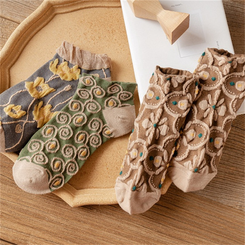 Retro boat socks women's socks 24 spring and summer new style shallow mouth non-falling socks cotton relief Japanese and Korean palace style short socks