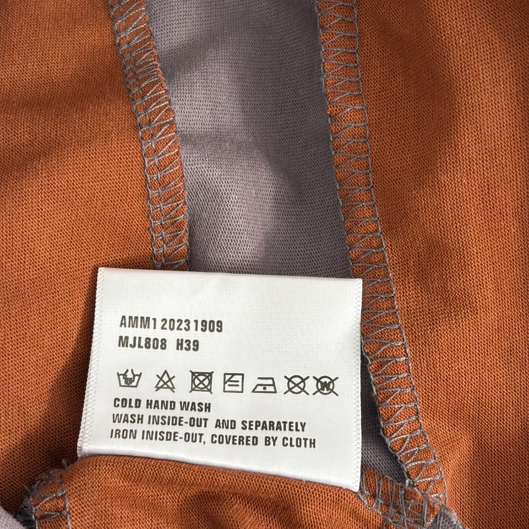 Long-Sleeve T-Shirt With Logo Patch Brand Logo And Color-Blocked Stripes_ecoleips.com