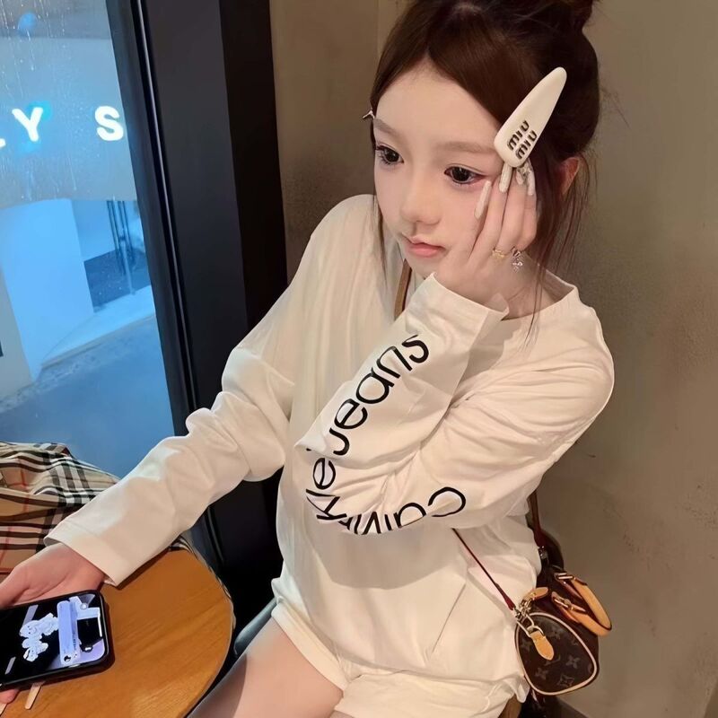【早秋新款】C家长袖卫衣烫印袖标设计时尚百搭男女同款打底衫|undefined