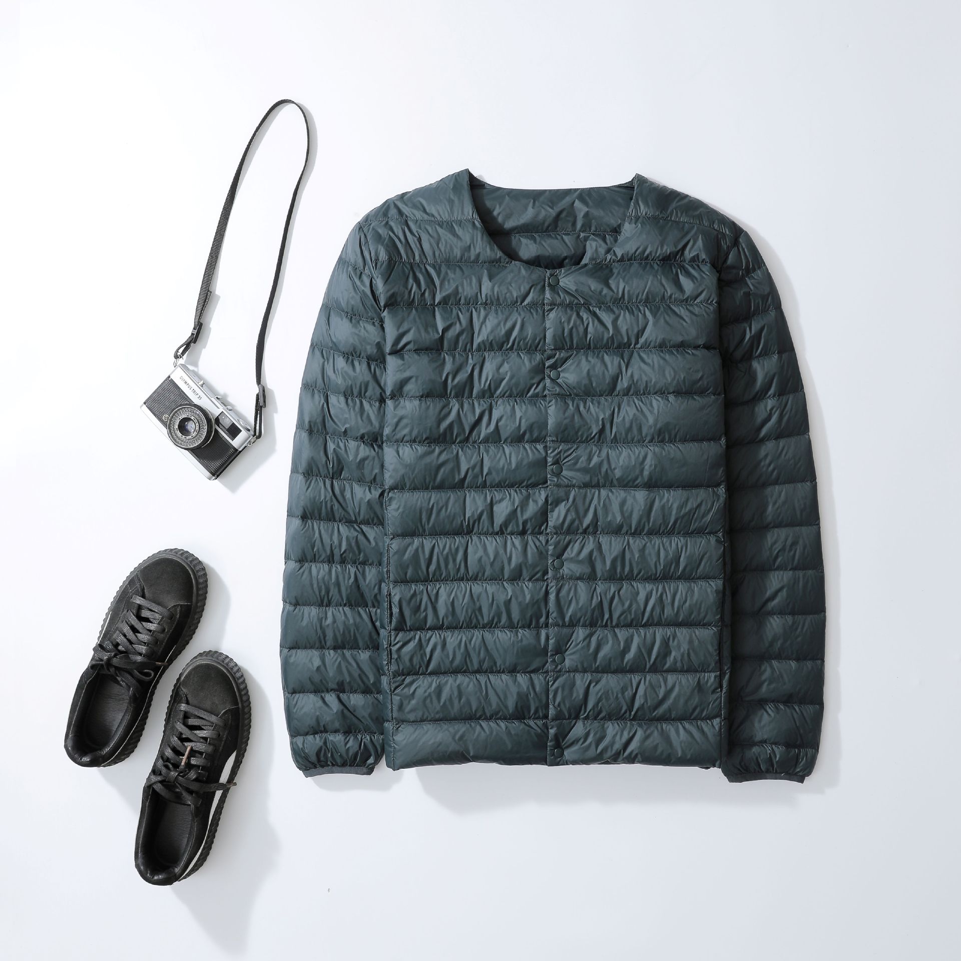 Nuevo invierno hombre chaqueta de pluma de mediana edad papá ligero cuello redondo cuello en V fundación sin cuello chaqueta delgada