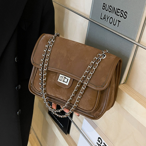 Autumn and winter new fashionable cross-body bag, popular shoulder bag, chain bag, small square bag