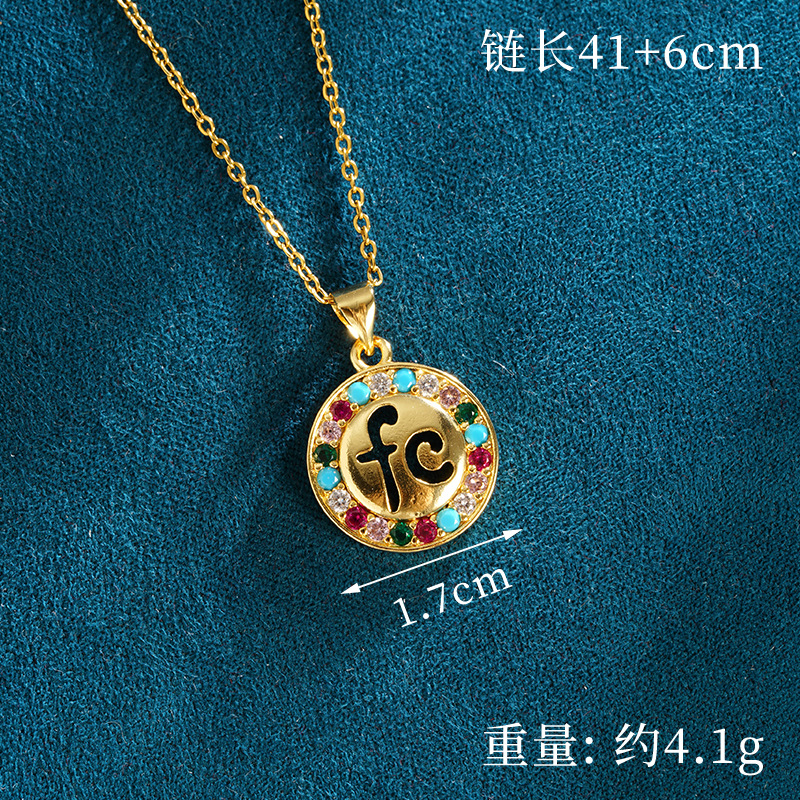 Nuevo estilo antiguo arena y oro estilo europeo y americano con incrustaciones de diamantes, collar de letras redondas, conjunto de pendientes, lujo ligero, joyería de alta gama de nicho