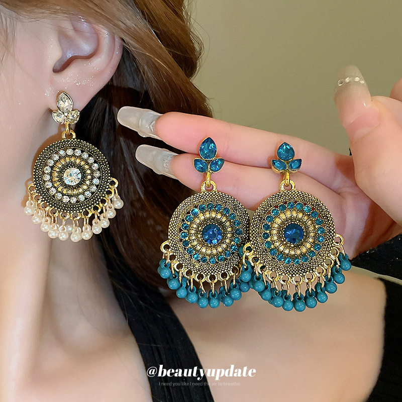 Pendientes de borla de gota de agua de diamantes de estilo étnico Pendientes de diseño de viajes de nicho retro femenino Pendientes de lujo ligero de alta gama