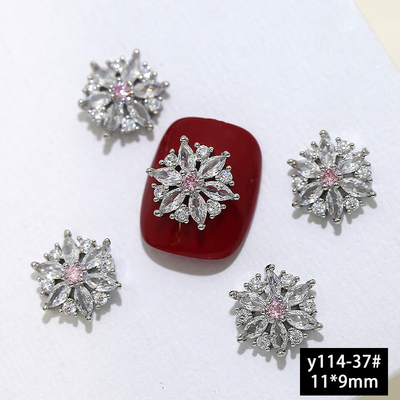 Nueva Luz de lujo de plata de Navidad ZIRCON accesorios de uñas flash de alto grado de copo de nieve ELK nail diamante joyería al por mayor