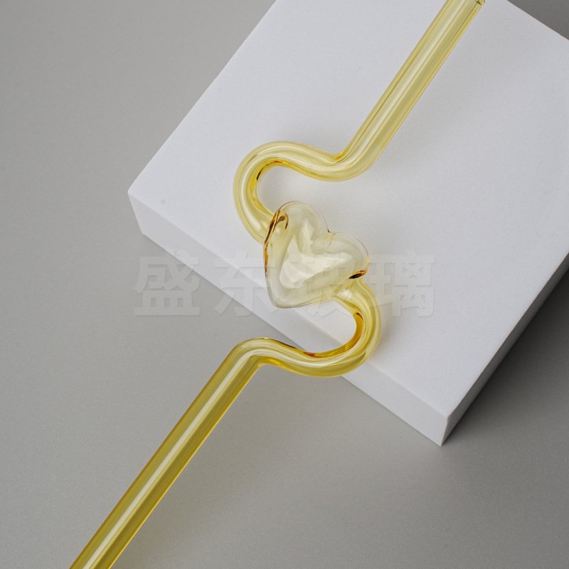 Nueva alta borosilicato corazón largo curvado paja chica corazón transparente paja hogar leche jugo paja tubo