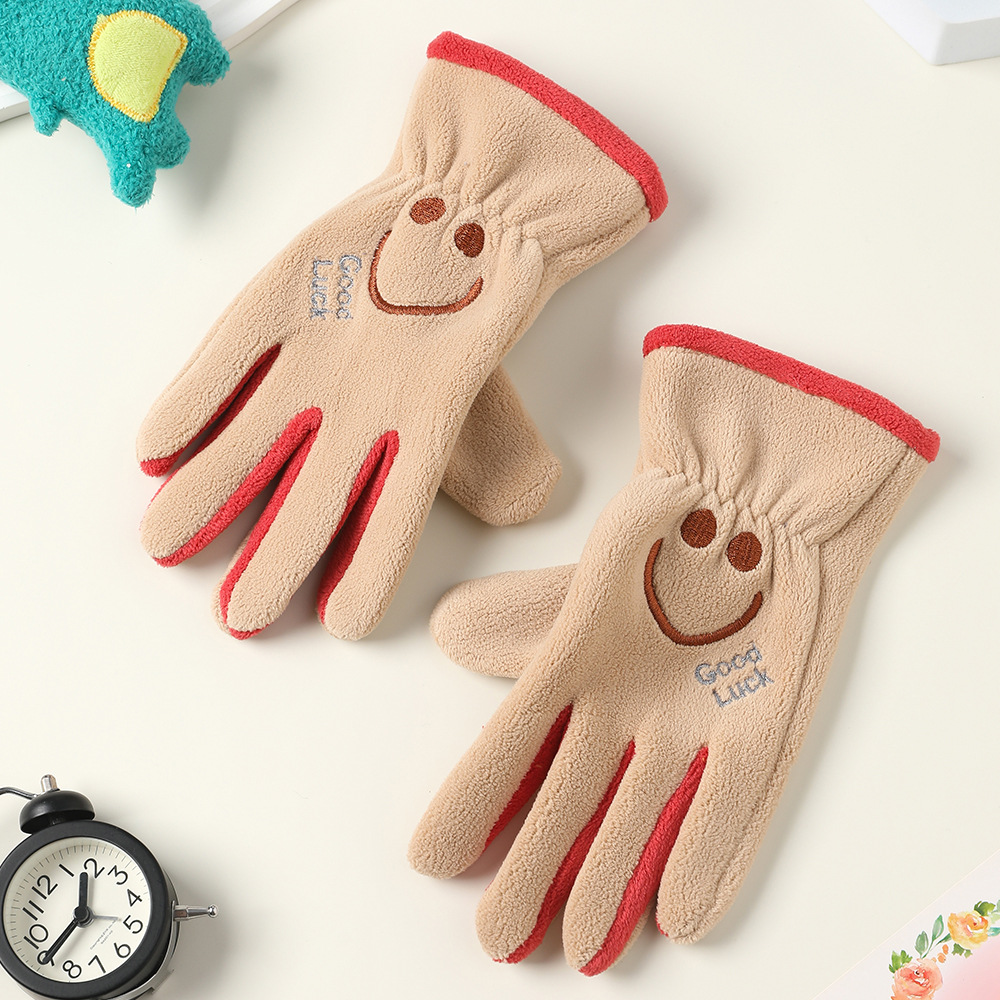 Guantes de invierno para niños con guantes de terciopelo de dibujos animados al aire libre para montar a favor de la piel, guantes de terciopelo de grano para niños y niñas.