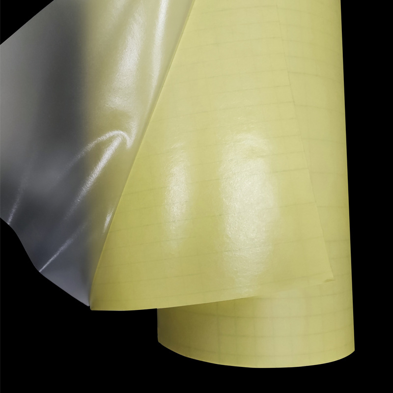 Película de laminación en frío con base amarilla, película de PVC brillante, película mate, película protectora, material decorativo, laminación sin película de soporte, película de cristal, venta directa del fabricante