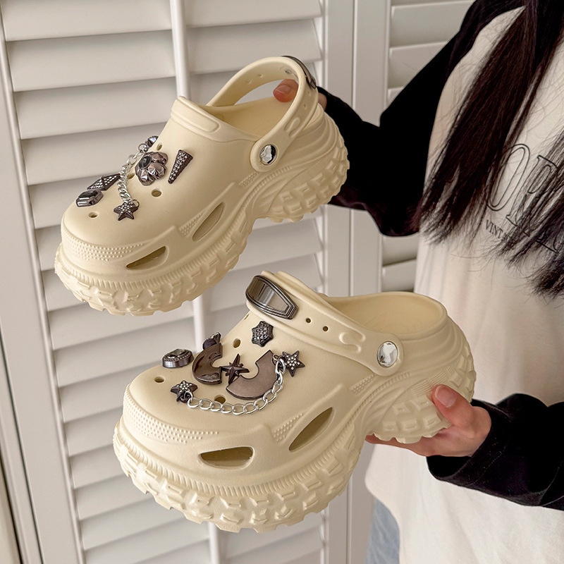 Metallic Personality Perforated Shoes for Women, Summer Outdoor Wear, Thick Soles, Increased Stepping on Shit Feeling, DIY Sandals, Eva Non-Slip Slippers