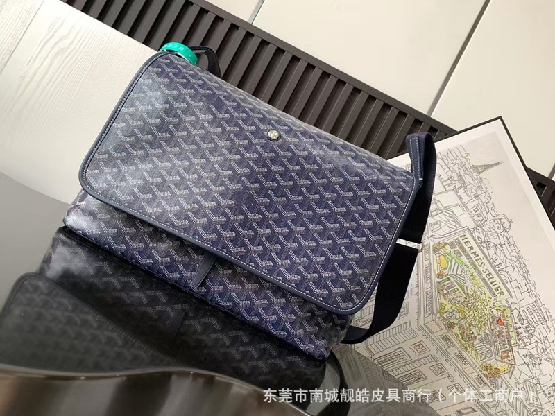 外贸原单斜挎包男包狗牙老花单肩邮差包翻盖公文包背包防盗轻便|undefined