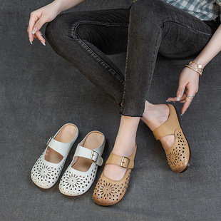The first layer of leather women's slippers new beef tendon soft bottom wear flat retro ethnic style middle-aged and elderly mother's shoes