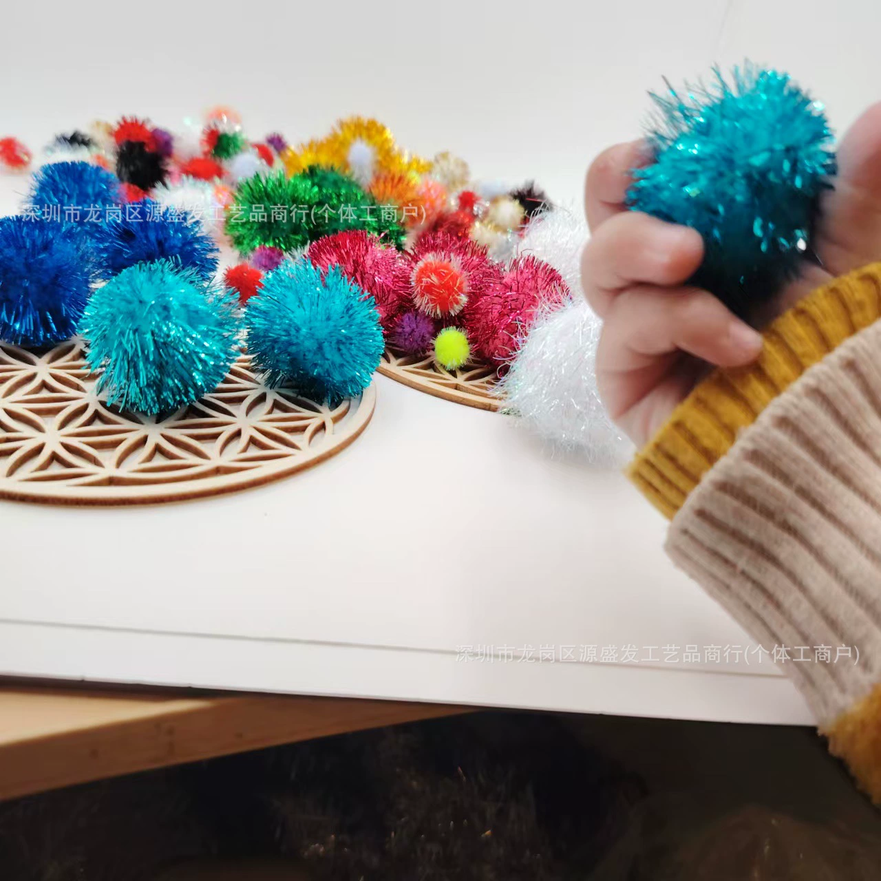 Золотые и серебряные волны S изогнутый национальный ветер изогнутые оперные головные уборы Рождественские перекрестные занавески