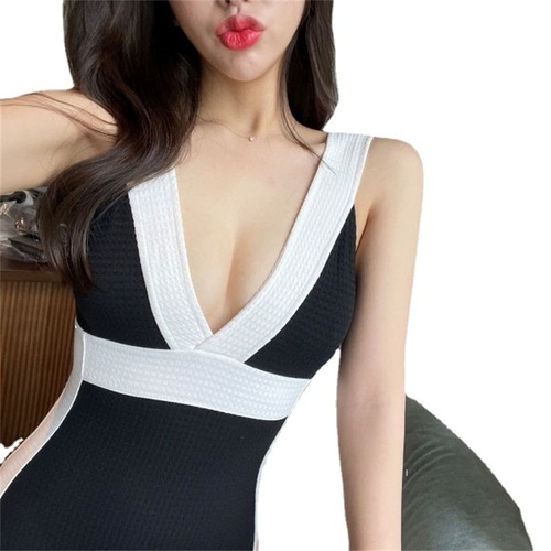 Cross-border wholesale swimwear  new bikini Korean version sexy black and white stitching slimming one-piece swimsuit for women