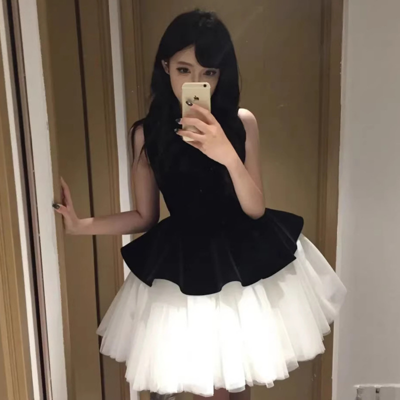 Rich Girl Style Princess Fluffy Dress for Women Spring/Summer 2026 New Velvet Patchwork Mesh Sleeveless Short Dress