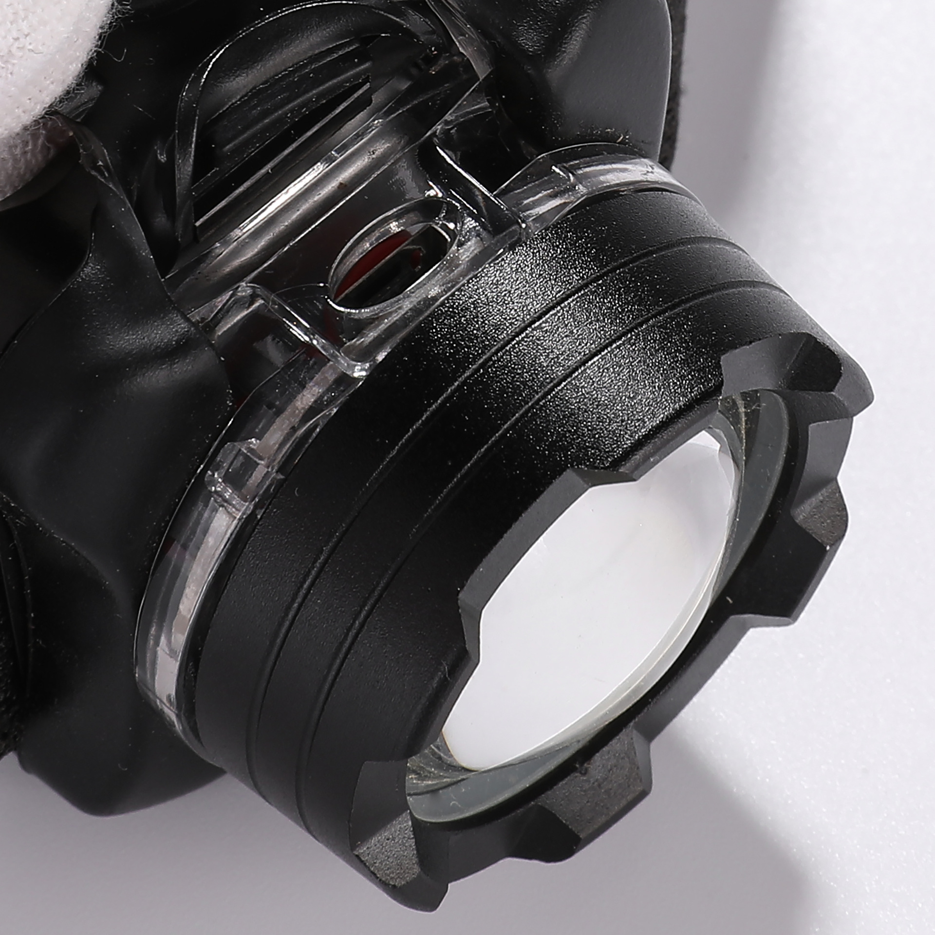 Nuevo LED pequeño mini faro rojo y blanco lámpara de luz carga ligero mini iluminación al aire libre pequeño faro al por mayor