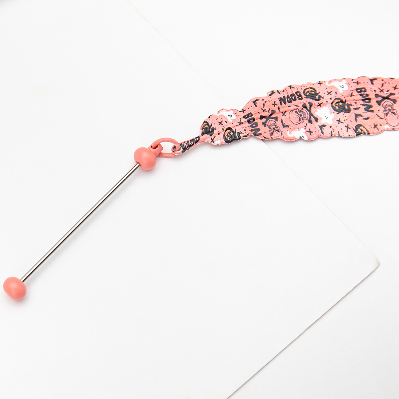 Nuevos marcadores de plumas de Navidad de Halloween hechos a mano DIY cuentas marcadores de metal estudiantes de lectura marcadores de libro