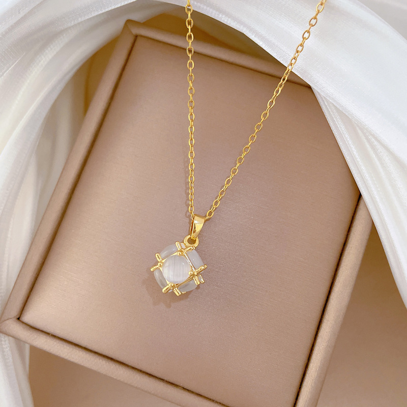 Collier élégant avec pierre œil de chat en acier titane_voghion.com