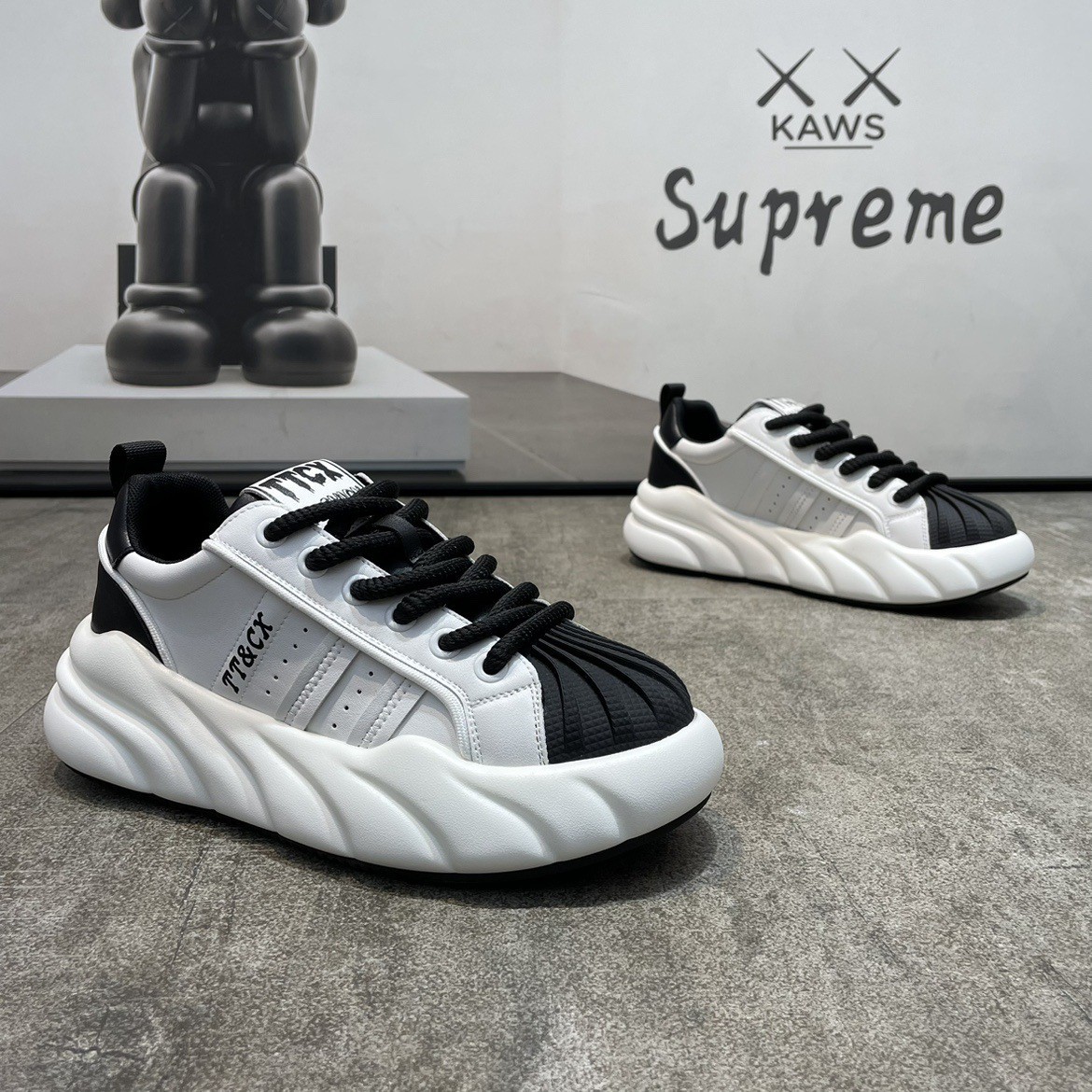 Herre løbesko i læder med elastisk og blød sål_voghion.com