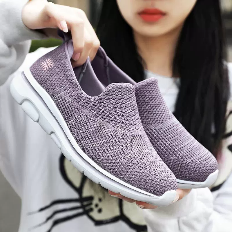 Осенняя новая сетчатая нескользящая обувь для ходьбы одна педаль летающая обувь для пожилых людей дышащая повседневная мама обувь мужская обувь женская обувь