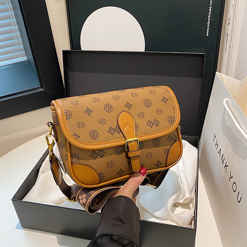 Fashionable and popular women's bags, 2024 new high-end texture versatile shoulder bag, crossbody bag_voghion.com