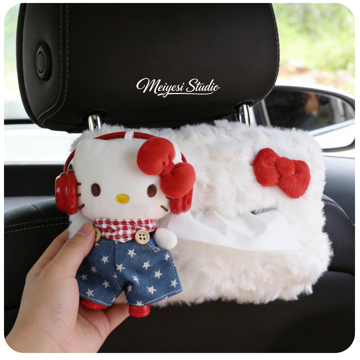 Hellokitty caja de toallas de automóvil caja de extracción de papel 2026 nuevo coche reposacabezas traseras suspensión de alta sensación mujer image 3