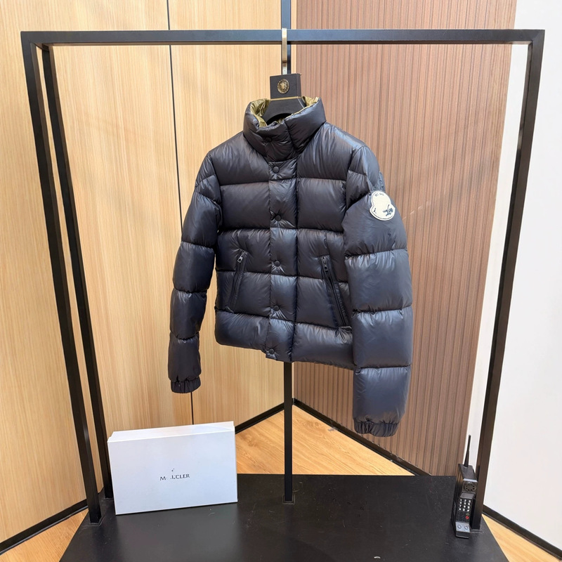 High-quality, brand-new M Moncler 2026 Spring/Summer collection: the Tripiti series men's short down jacket High-quality, brand-new M Moncler 2026 Spring/Summer collection: the Tripiti series men's short down jacket