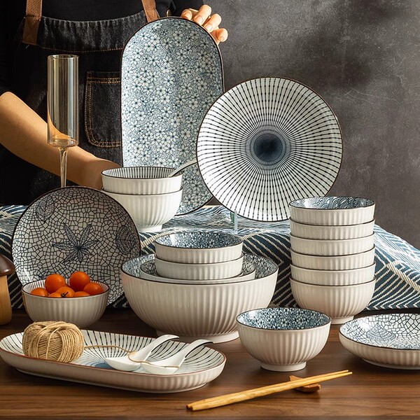 Japanese ceramic set for home use