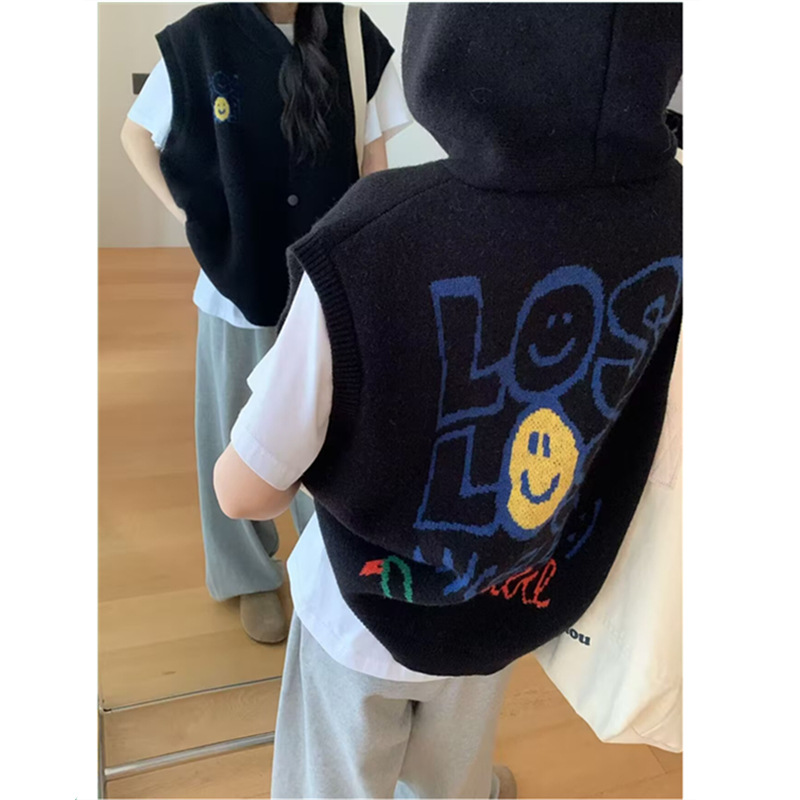 秋冬新款笑脸字母提花宽松针织马甲开衫背心连帽毛衣马夹坎肩女潮