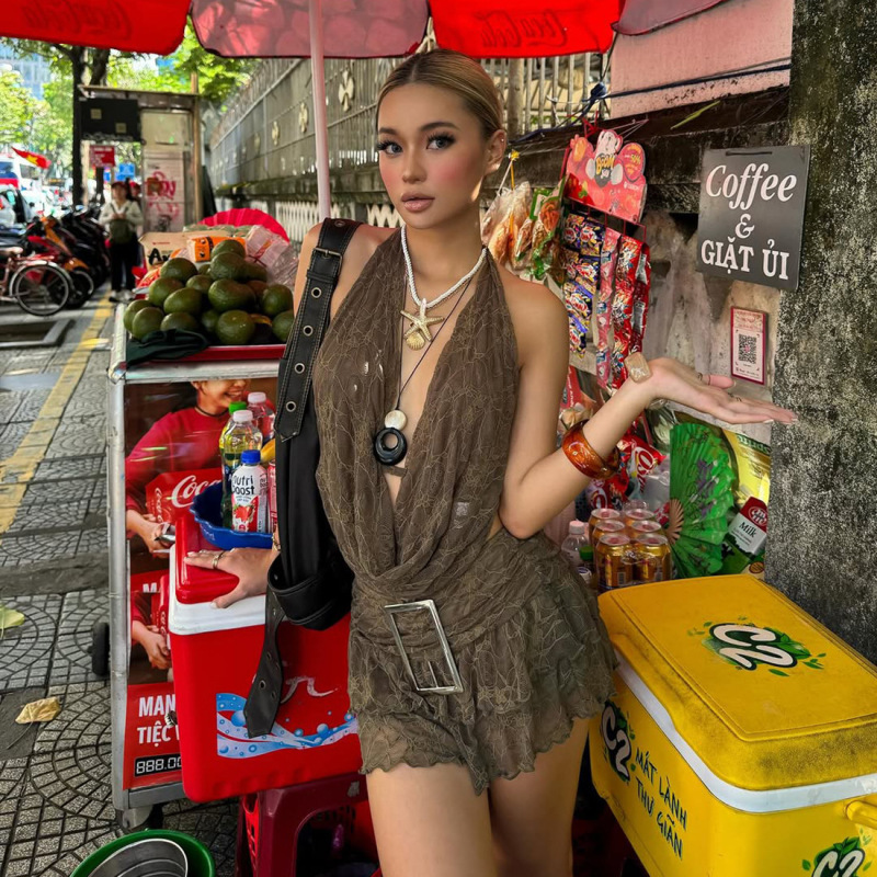 时尚潮流女装2025秋季新款复古辣妹挂脖露背背心高腰百搭半身裙女|undefined
