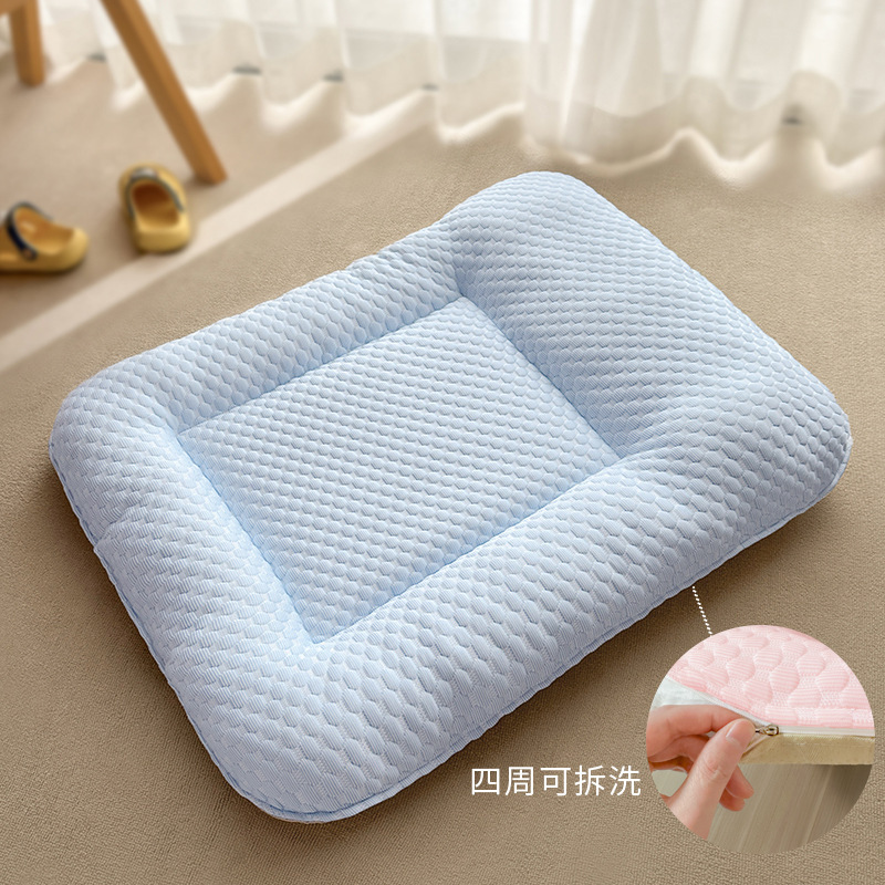 Alfombrilla para perros Alfombrilla para dormir de verano Colada para perros pequeños Alfombrilla de hielo para mascotas Alfombrilla de verano para perros y gatos Alfombrilla de enfriamiento para gatos Desmontable y lavable