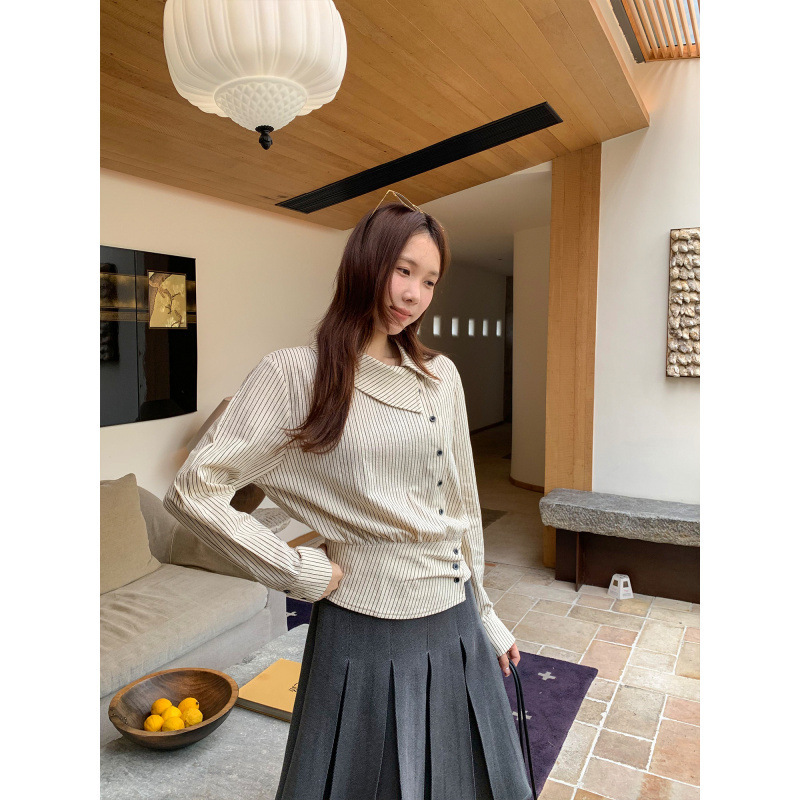 【Hot-selling in stock】Apricot striped long-sleeve waist-cinching shirt, unique and beautiful design for autumn 2026, new stylish top 【Hot-selling in stock】Apricot striped long-sleeve waist-cinching shirt, unique and beautiful design for autumn 2026, new stylish top