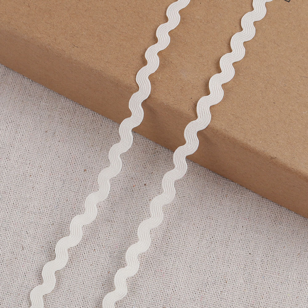 Cinta de polipropileno en S de 5mm, embalaje de regalo, cinta ondulada de color para el hogar, cinta de borde curvo al por mayor