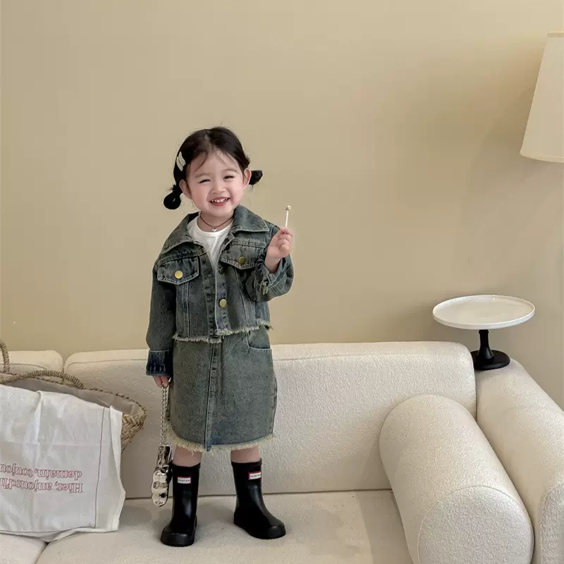 韩版童装2024秋季新款女童个性时髦牛仔拼接短款外套半身裙两件套