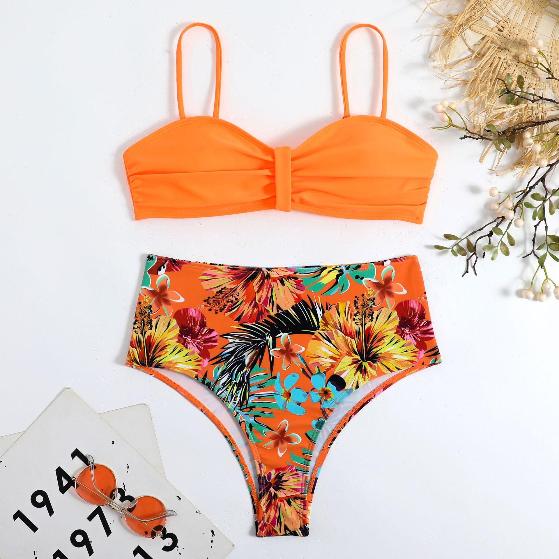 Women's Ditsy Floral 2 Pieces Set Bikinis Swimwear display picture 8