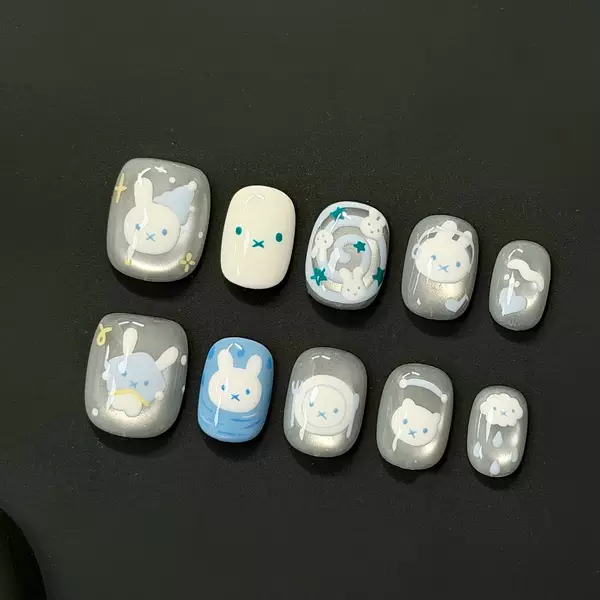 Cat-Eye Wearable Nails, Simple and Unique Niche Design, 2026 New Short Trendy Style, Doudou Nail Stickers, Factory Wholesale
