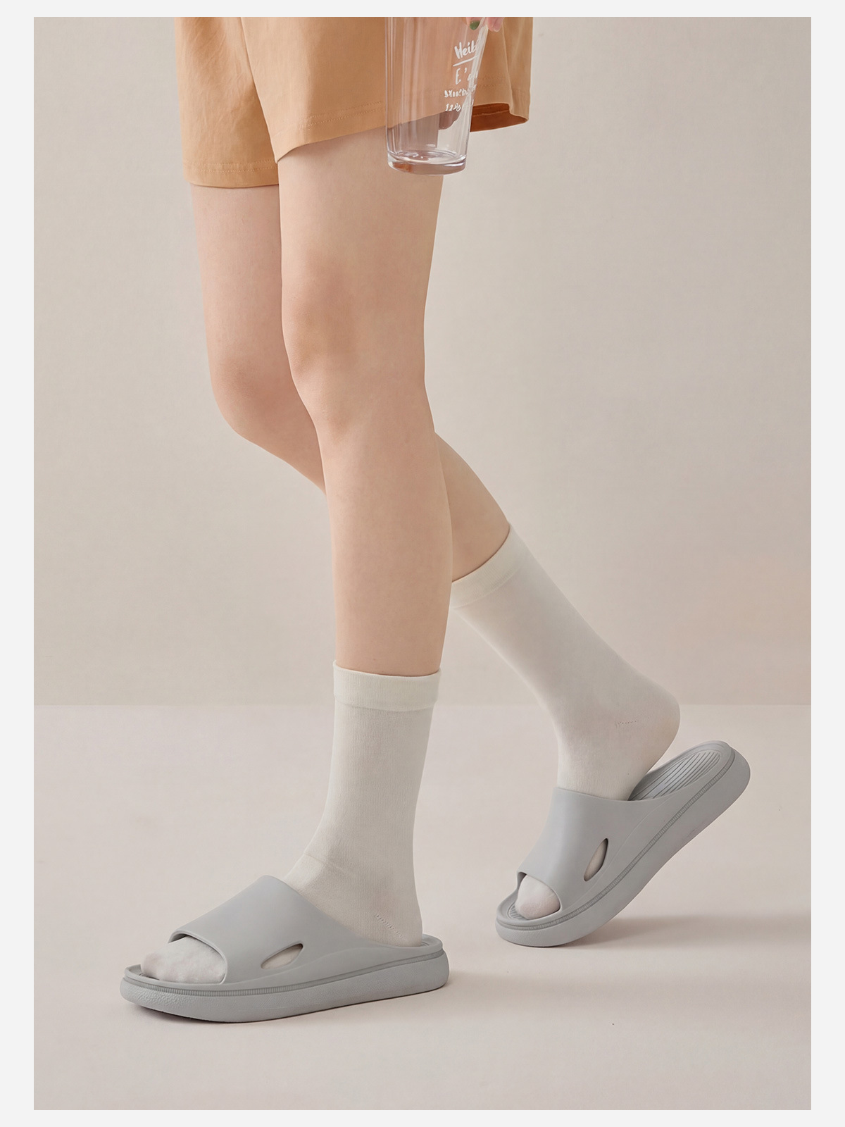 Comfortabele antislip slippers voor dames en heren douche_voghion.com