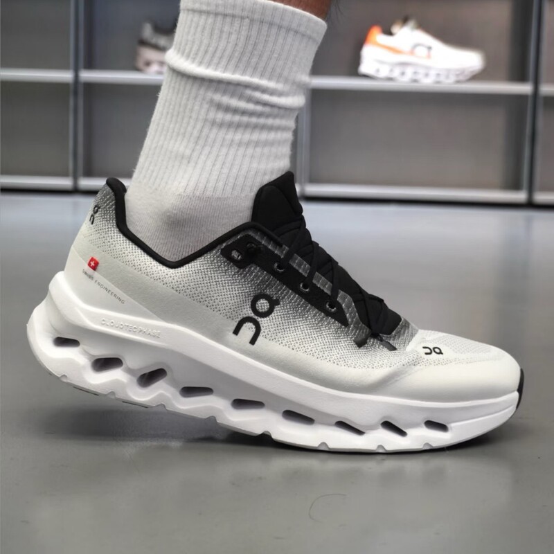 Cross-Border Lightweight Sports and Leisure Shoes for Men and Women, Running Shoes with Thick Soles, Soft Soles, Shock Absorption, Cushioning, Lightweight and Comfortable for Sports
