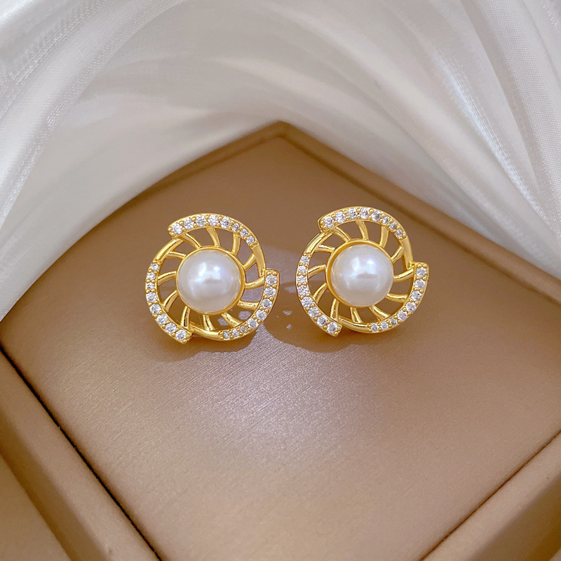 Necklace Earrings Set Light Luxury Rotating Pearl Full Diamond Personality Temperament Banquet Earrings Item Group_voghion.com