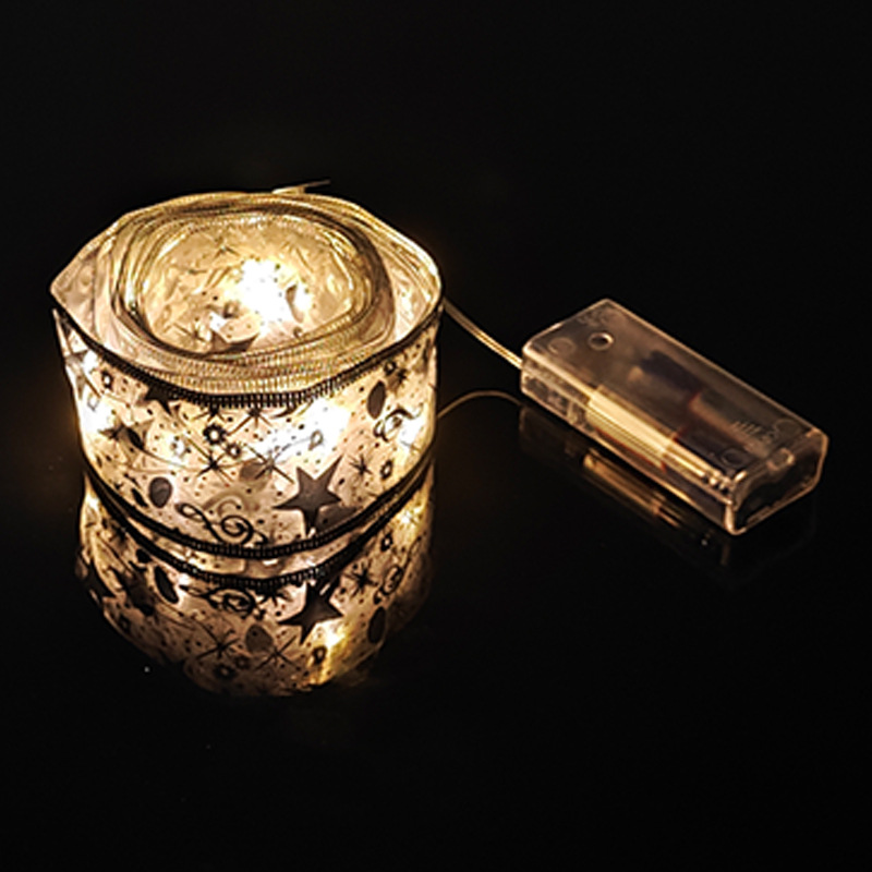 银色彩带+暖白灯