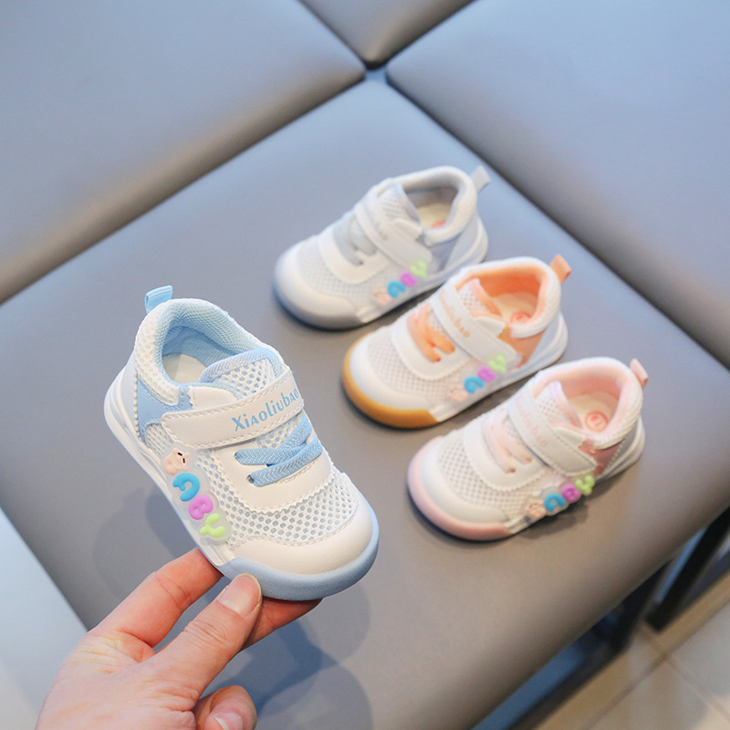 Primavera y verano Touwang zapatos para bebés pequeños zapatos para niños y niñas de suela blanda zapatos deportivos zapatos para bebés zapatos antideslizantes