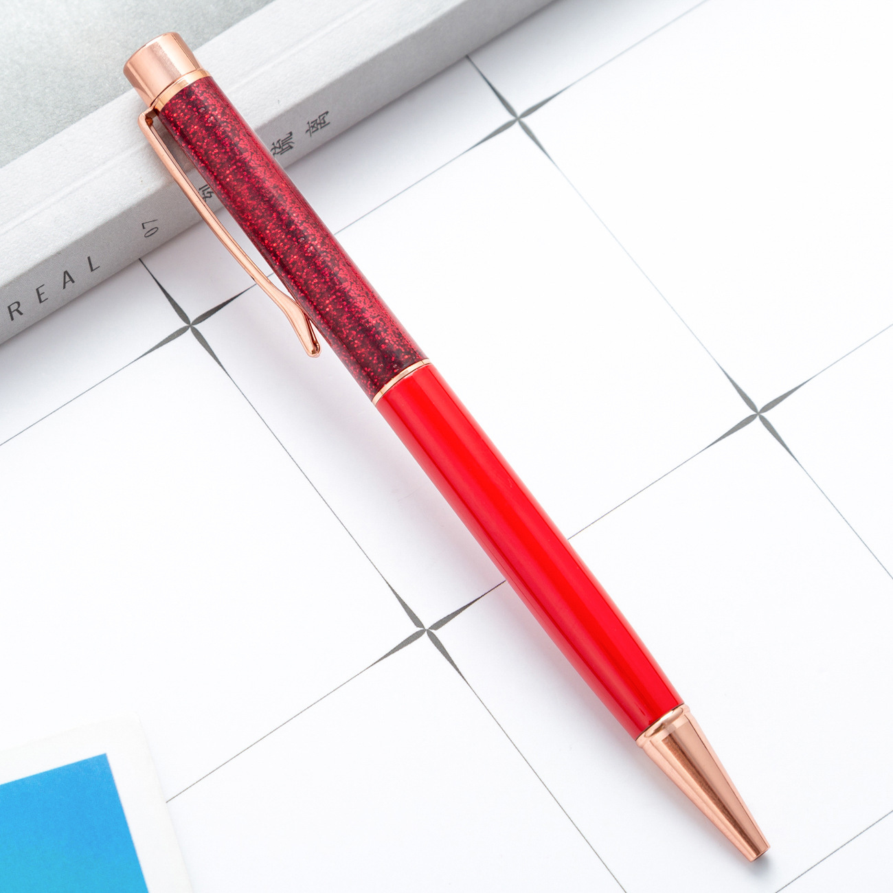 Creativo tiza de oro en aceite reloj de arena metal pluma de cristal de alto valor de cara de color caramelo pluma de bola de firma de chicas