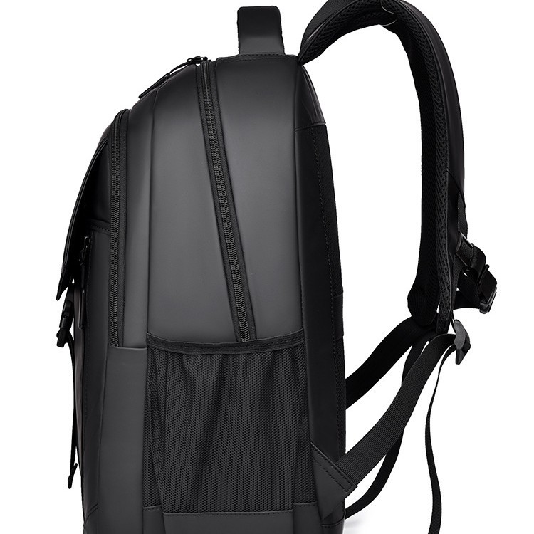 Zaino uomo in pelle per lavoro viaggio capiente versatile_voghion.com