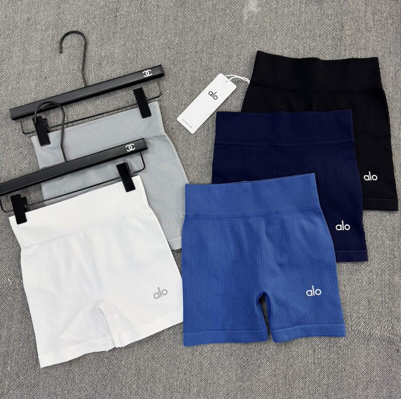 Alo Shorts Nude Yoga Shorts Women's Summer High Elastic Thin Outer Wear Bottoming High Waist Running Sports Fitness Comfort