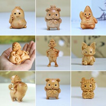 崖柏木雕疾风小猴OK鸡手把件 家居办公桌面系摆件景区点