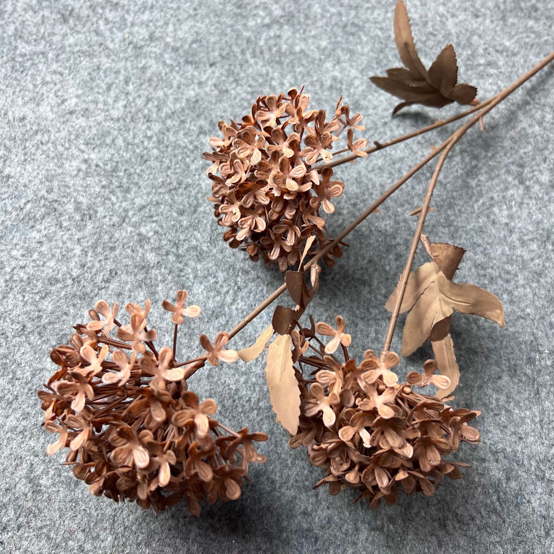 Wooden hydrangea khaki
