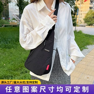 男女胸包定制新款轻便时尚休闲斜挎包简约百搭字母单肩包运动胸包