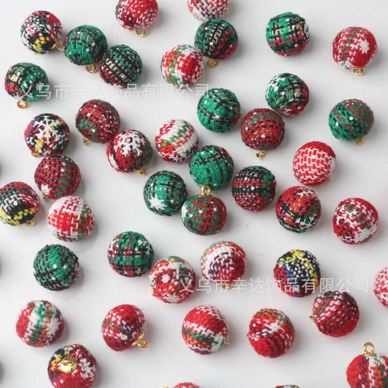 Christmas series hanging ball ornaments, popular export items, fabric-covered buttons, hanging decorations, earrings, jewelry accessories, DIY car ornaments, keychains Christmas series hanging ball ornaments, popular export items, fabric-covered buttons, hanging decorations, earrings, jewelry accessories, DIY car ornaments, keychains