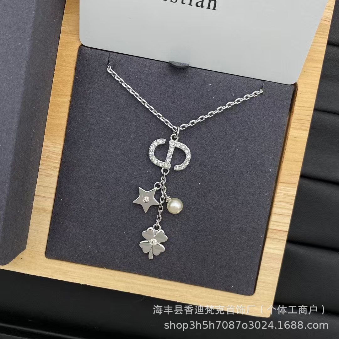 厂家直销D家珍珠蝴蝶结星星项链CD字母猪鼻子锁骨链批发跨境专供