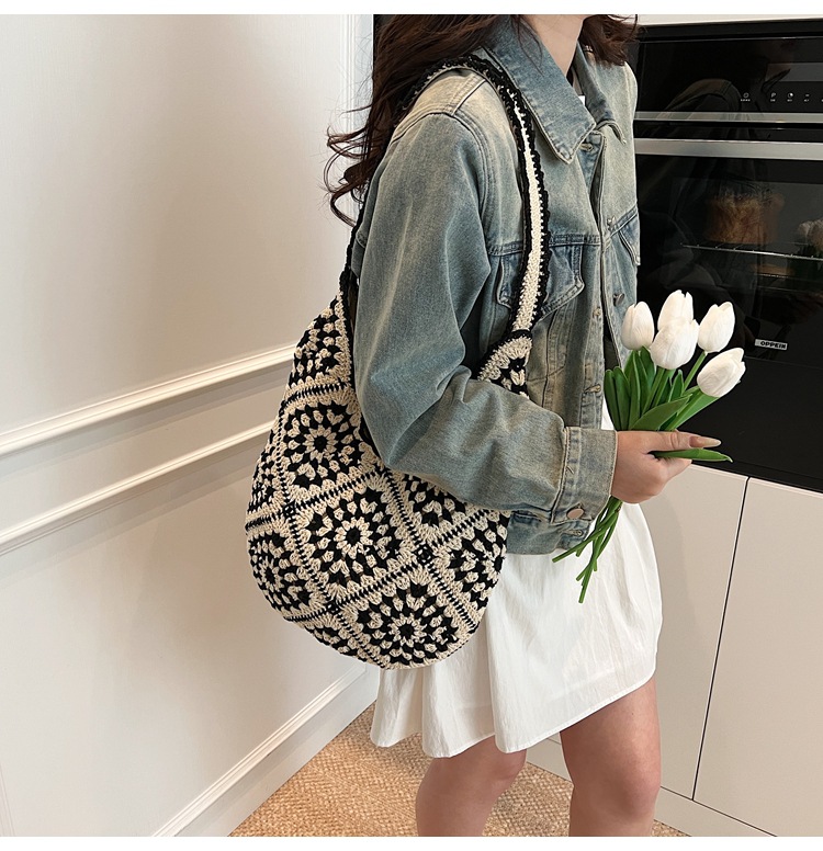 Trendy casual woven bag 2025 New style ins niche artistic straw woven bag Large capacity versatile single-shoulder armpit bag undefined
